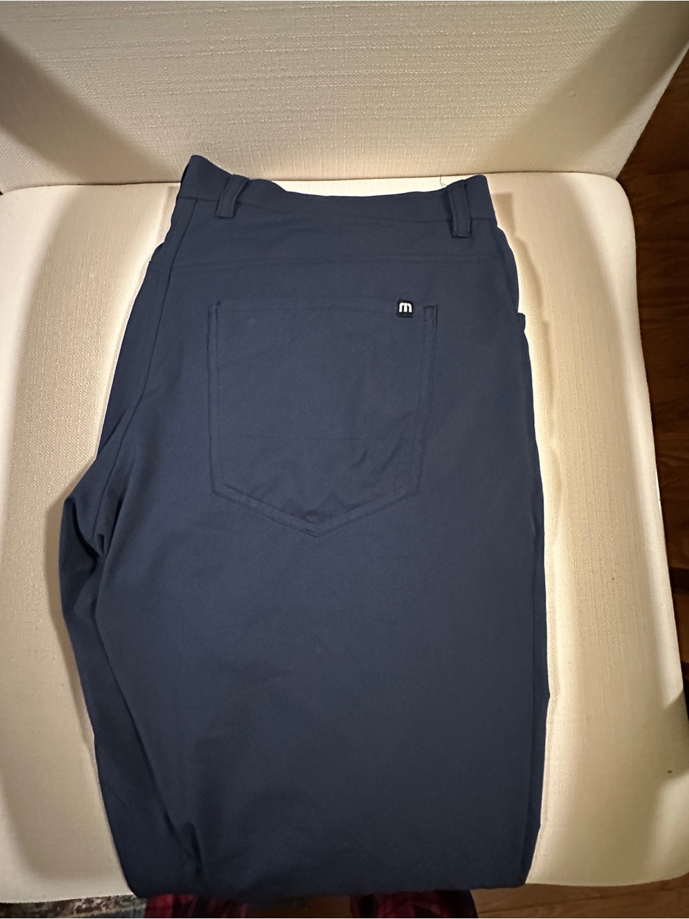 Travis Mathew Navy Blue Golf Pants slim straight, very lightweight size 32